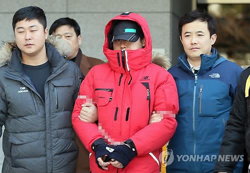 A man in his 30s who was arrested for leaving explosive material in a bathroom at Incheon International Airport testified that he left a note written in Arabic to make it seem like a crime committed by foreigners, and was hoping to confuse police investigating the case. (Image : Yonhap)