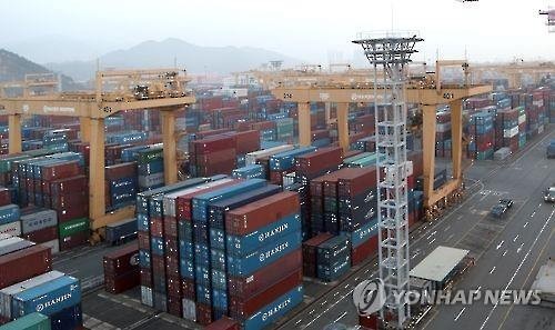 A container port in Busan, South Korea. (Image : Yonhap)