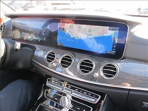 LG Display to Supply Improved OLED to Benz