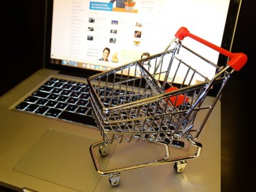Online Markets Move to Service Sales