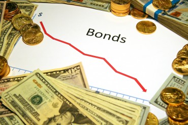 Bond Funds Favored Over Stock Funds for Stable Returns