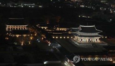 Two Royal Palaces to Open at Night, Free for Visitors in ‘Hanbok’