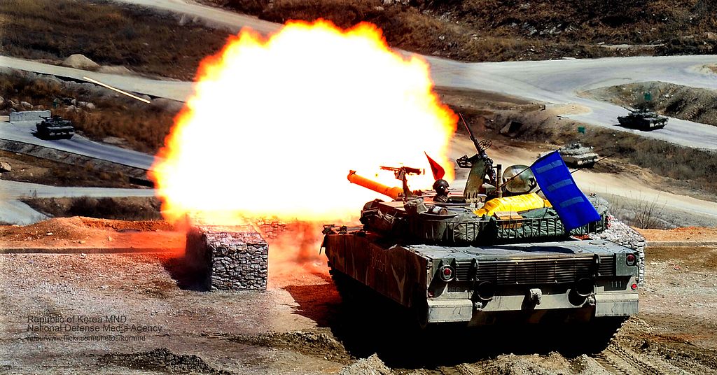 K1 battle tank during a live fire exercise. (image: Wikimedia)