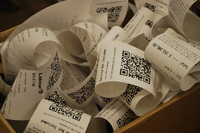 “Bisphenol A can reduce sperm count and can cause obesity,” said a KWEN official. “Bisphenol S, which has lately been replacing bisphenol A, is also known to be endocrine-disrupting.” (image: KobizMedia/ Korea Bizwire)