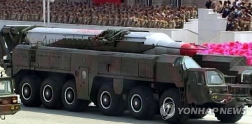 In this 2013 file photo, a Musudan missile is shown to the public during a North Korean military parade in Pyongyang. (image: Yonhap)