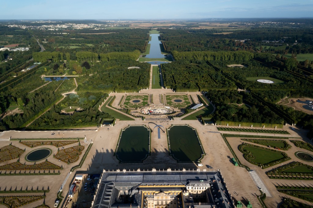 The royal kitchen garden in Versailles, which covers 25 acres, or nine hectares, was created some 330 years ago when Louis XIV was in power. At the garden, now open to the public, some 400 kinds of fruit trees and many varieties of vegetables are grown. (image: Wikipedia)