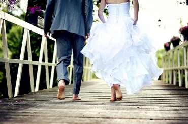 Over 40 pct of Newlyweds Had No Kids Last Year