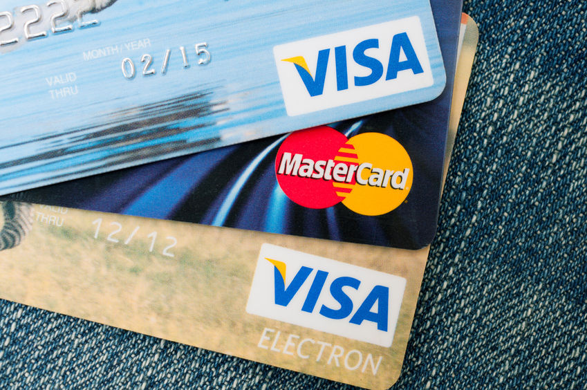 In a reply letter sent on July 1 to the Credit Finance Association (CREFIA), Visa said, "it is inevitable for us to raise the card fees due to increased facility investments in Korea to better serve our (corporate) customers," according to CREFIA spokeswoman Kim Mi-ra. (image: KobizMedia/ Korea Bizwire)