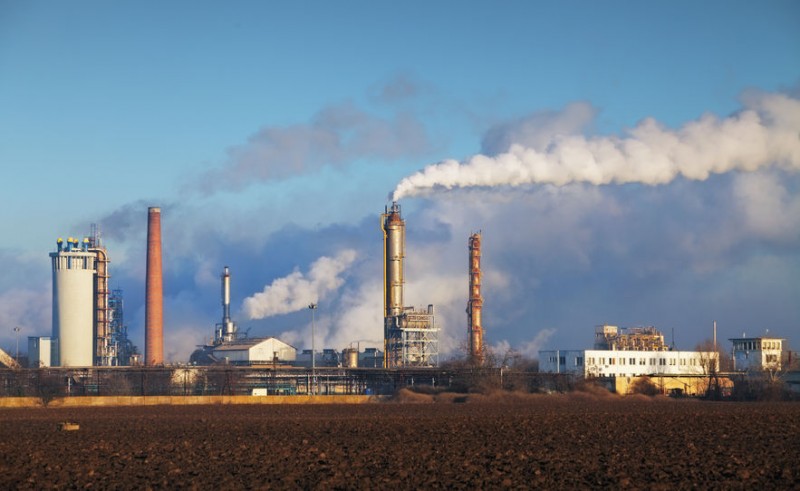 Big Firms Cut Greenhouse Gas Emissions by 9.3 pct Over 2 Years