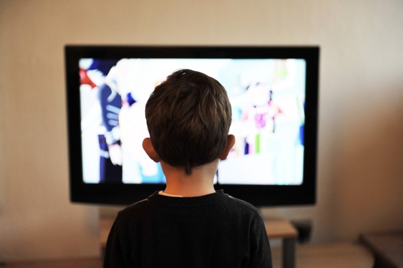 Internet and TV Teach Violence to Children when Used for Playing