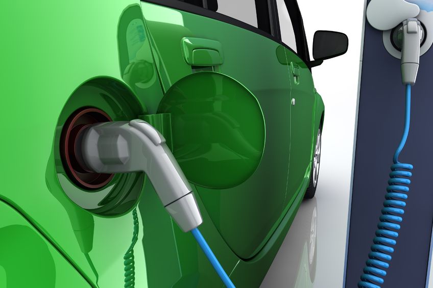 According to the team, replacing the current carbon-based cathode material with silicon permits energy density to almost triple, allowing smartphones to go almost four days and EVs to travel approximately 450 kilometers on a single charge. (image: KobizMedia/ Korea Bizwire)