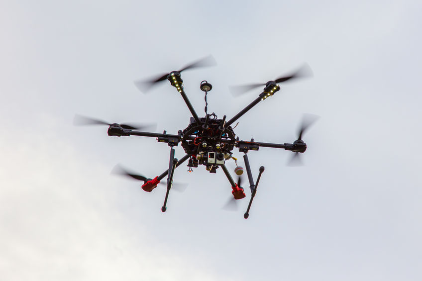 According to the fire department, these UAVs are also perfect for accessing dangerous sites like wildfire scenes, high-rise building fires, or factories with toxic leaks to help better grasp the situation prior to manned dispatch. (image: KobizMedia/ Korea Bizwire)