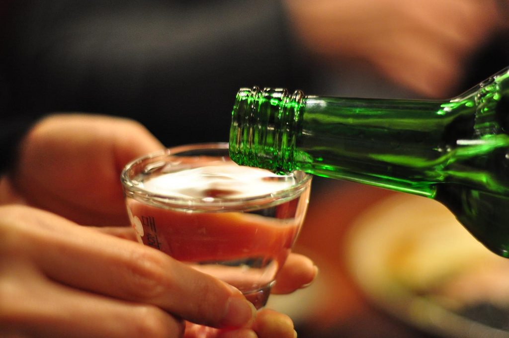 What was most concerning in the study, as noted by the MFDS, was that the high-risk drinking rates were highest among Koreans in their 20s, at 65.2 percent and 50.1 percent, calling for the promotion of a less extreme drinking culture among Korean youth. (image: Flickr/ Graham Hills)