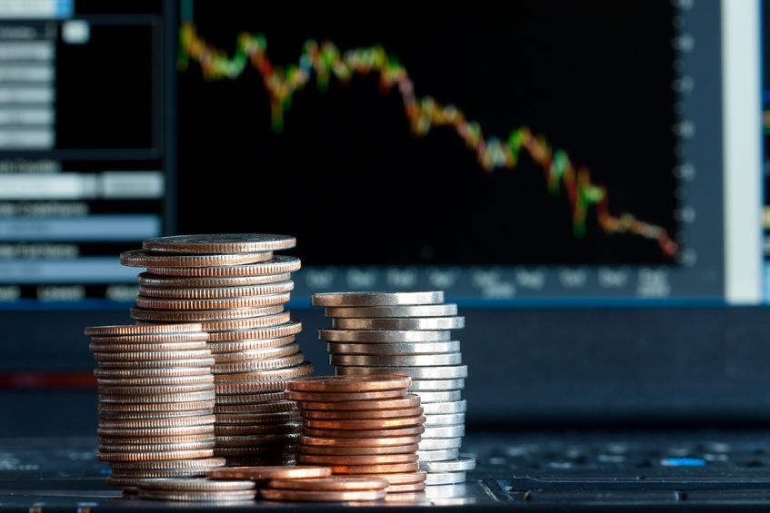 “Stock funds are not creating high yields, and so they’re being substituted with hedge funds by investors as a means of making profits. Only investors with abundant cash are investing in hedge funds now,” said an official from NH Investment & Securities Co. (image: KobizMedia/Korea Bizwire)