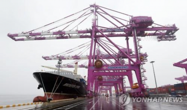S. Korea’s Exports Tumble 10.2 Pct On-Year in July