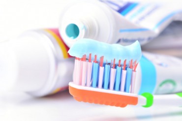 Toothpastes with Toxic Sterilizer Chemicals Breed Anxious Consumers