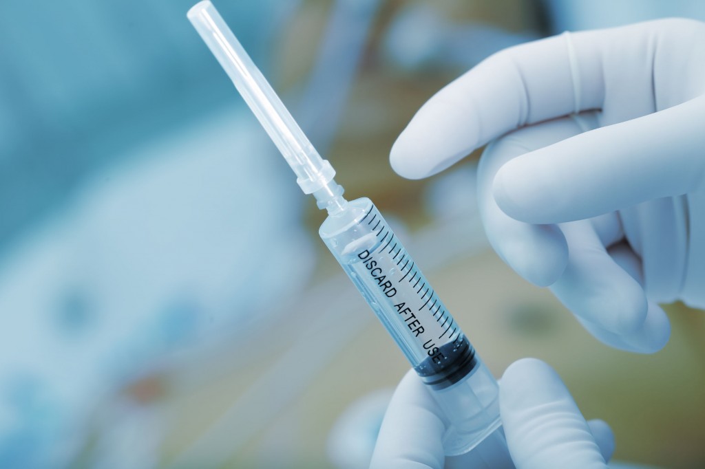 Although most healthy individuals can stem the flow of blood by applying pressure to a needle’s insertion point, patients with illnesses such as hemophilia tend to have difficulty doing so. (image: KobizMedia/ Korea Bizwire)