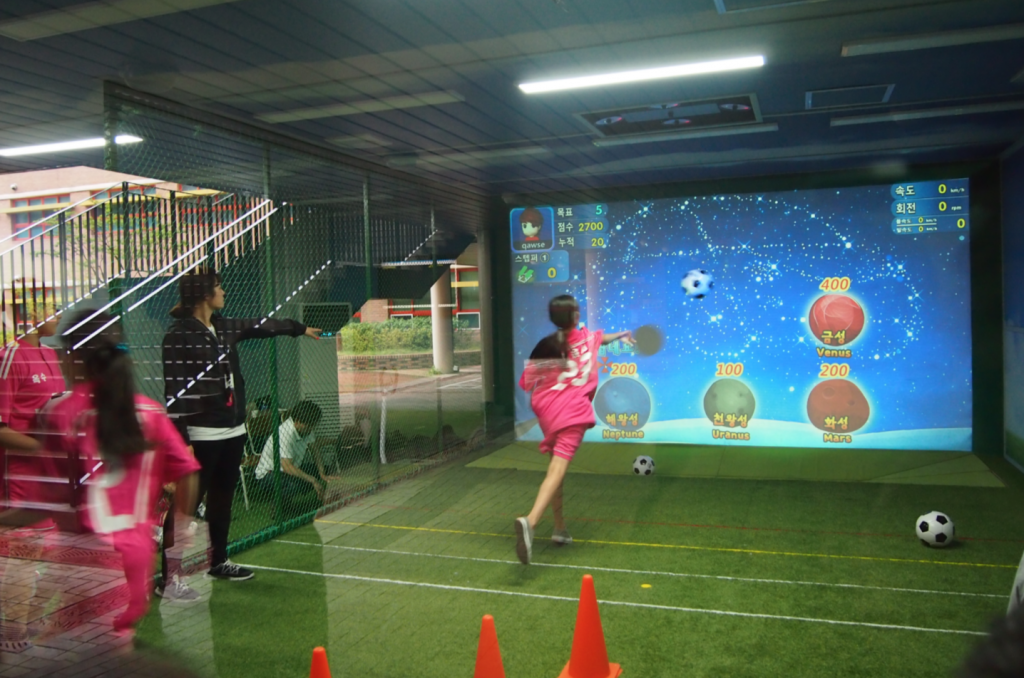 “We’ve been using VR technology to teach soccer to our students, and keep track of their fitness levels using the fitness management system,” said principal Ko Young-gyu. (image: ETRI)