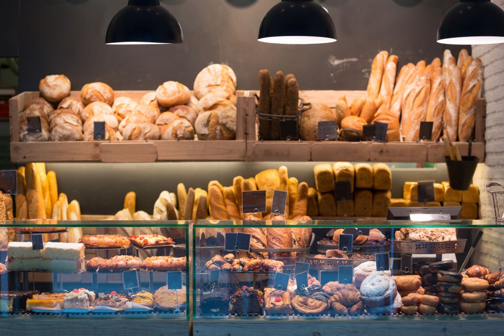 The ministry said demand for high-end bakeries and cafes led the sharp growth in the dessert market as people tend to spend their time and money more on their health and well-being. (image: KobizMedia/ Korea Bizwire)