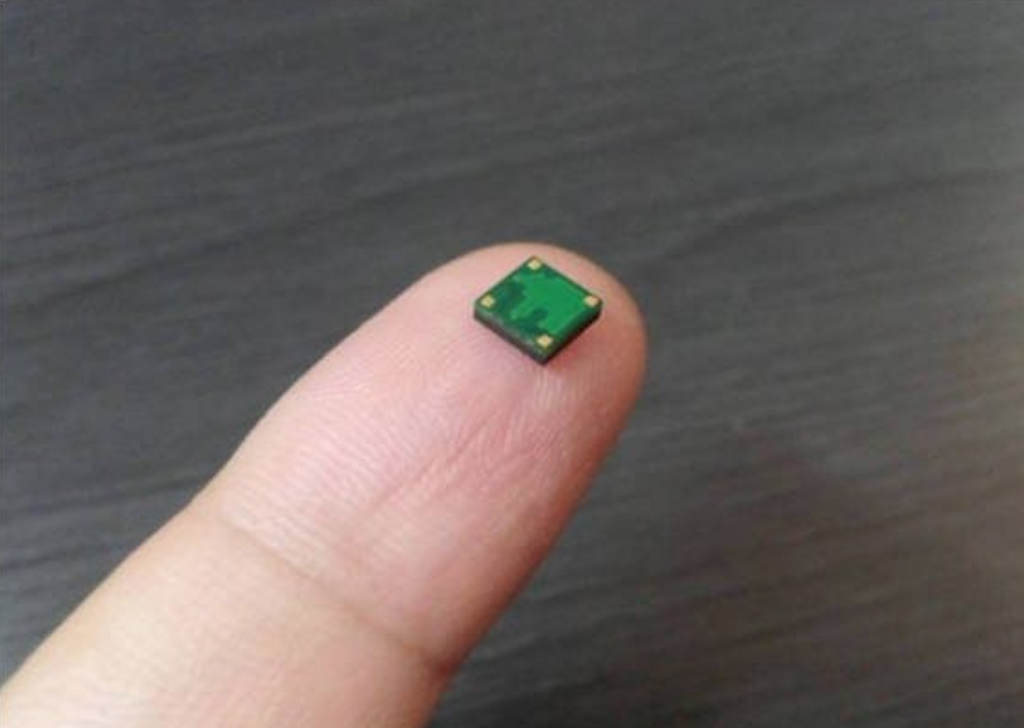 EYL developed a chip-shaped device that generates micro random quantum numbers using radioisotopes, for digital security.