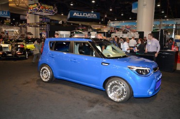 Kia Motors Unveils 4 Modified Cars at U.S. Auto Show