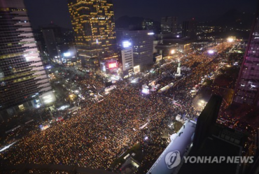 Protests a Boon for Businesses in Central Seoul