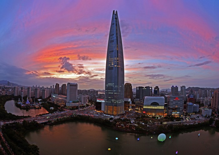 Korea’s Tallest Building Highlighted by Photographers
