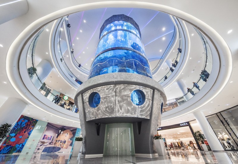 Shoppers at the Oceania Mall Take Elevator through World’s Tallest Cylindrical Aquarium Designed and Built by International Concept Management