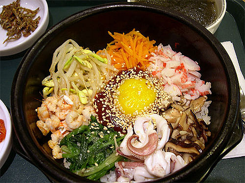  South Korea nabbed 24th place with a score of 82.06, Italian media including Corriere della Sera reported yesterday. Image shows Bibimbap (image courtesy of preetamrai/Flickr)