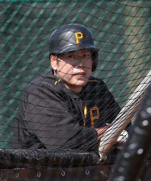 Kang hasn't reported to the Pirates' spring training in Florida and hasn't faced live pitching while working out on his own in South Korea. On Thursday in Florida, Pirates' general manager Neal Huntington said it was "unrealistic" to expect Kang to be on the club's Opening Day roster on April 3. (Image: Yonhap)