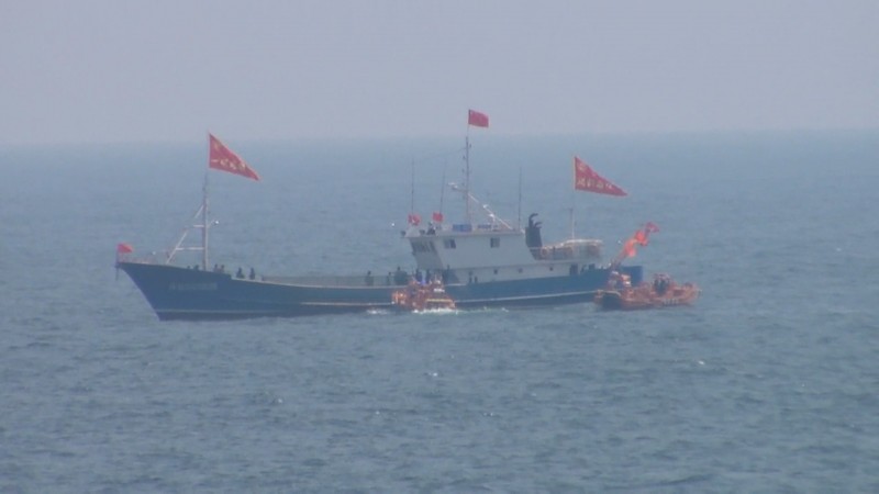 Illegal Chinese Fishing Continues Amid Tension Over THAAD