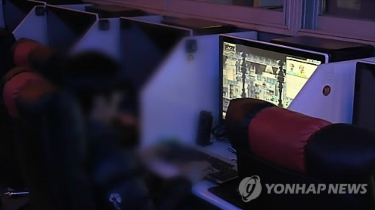 Video game addiction among children linked to parents (image: Yonhap)