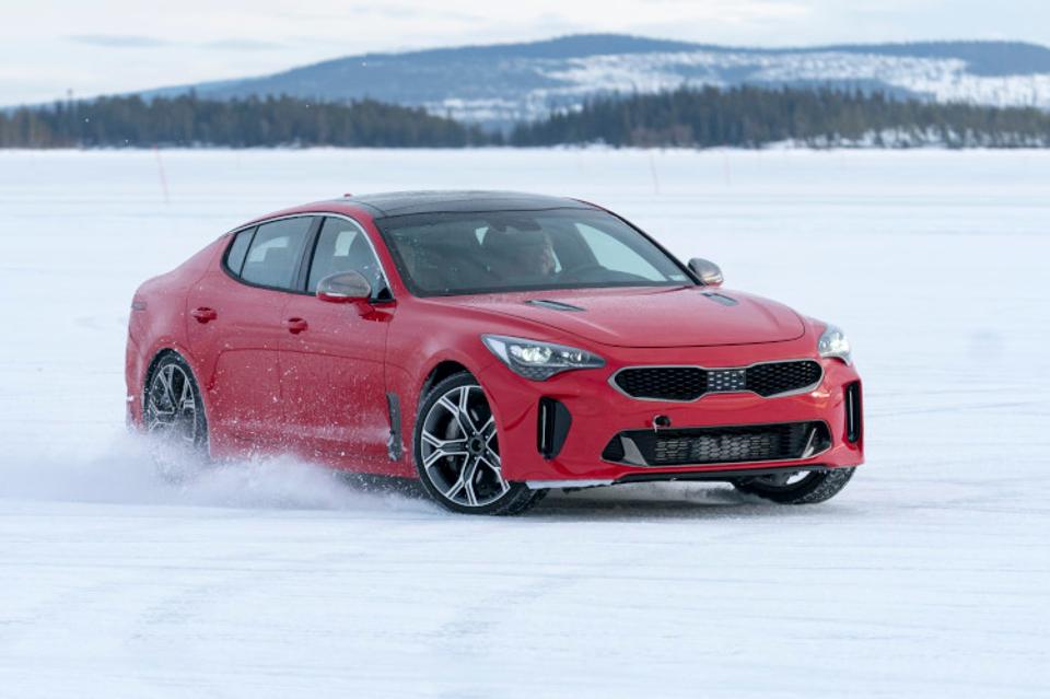 The starting price of the new model, fully equipped with an eight-speed automatic transmission, will be in the upper end of the 30-million-won range (about US$27,000), the spokesman said, adding how many trims will be available locally has yet to decided. (image: Kia Motors)