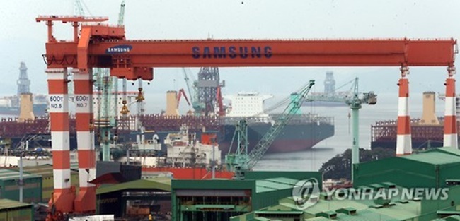 The country's top three shipyards suffered a combined operating loss of 8.5 trillion won in 2015 due largely to increased costs stemming from a delay in the construction of offshore facilities and the industry-wide slump, with Daewoo Shipbuilding alone posting a 5.5 trillion won loss. (Image: Yonhap)