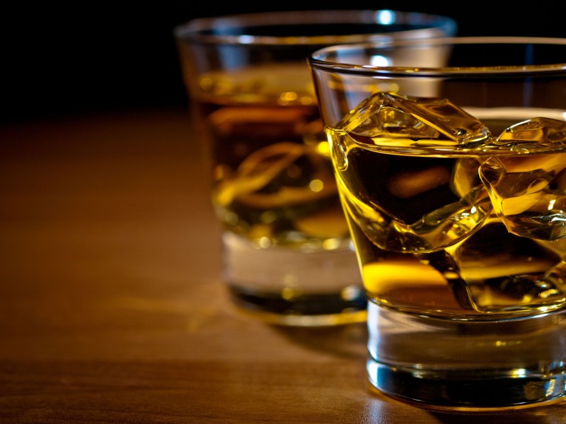 Whiskey Sales Plunge amid Change in Drinking Culture