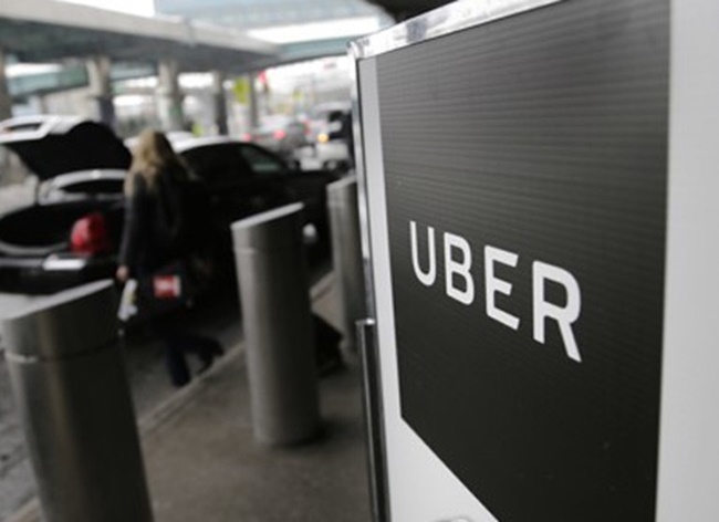 In South Korea, peer-to-peer car sharing services from private drivers without a taxi license – such as UberX – are illegal, which only leaves business-to-consumer services like UberBlack and car sharing. (Image: Yonhap)