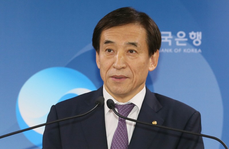 Rate Freeze Mirrors S. Korea’s Improving Fundamentals