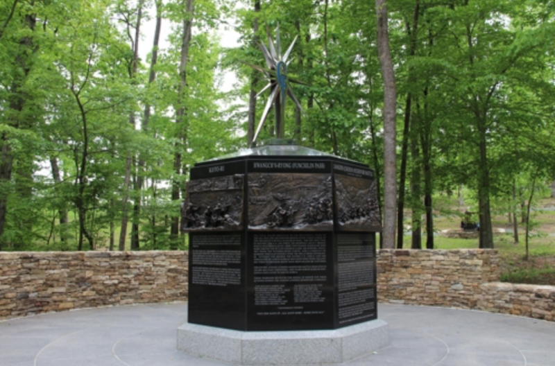 Memorial to Fallen Heroes of Korean War Unveiled in Virginia