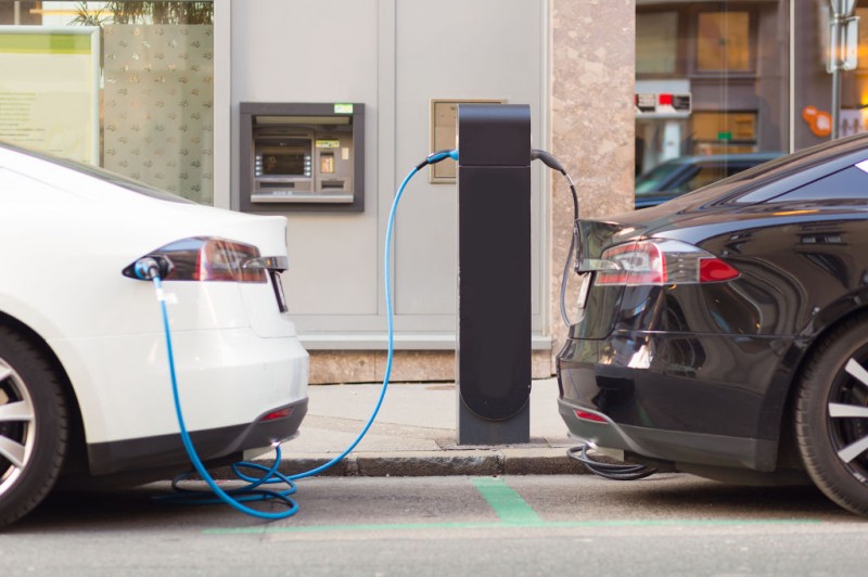 Busan to Introduce Portable Electric Car Chargers at Apartment Complexes