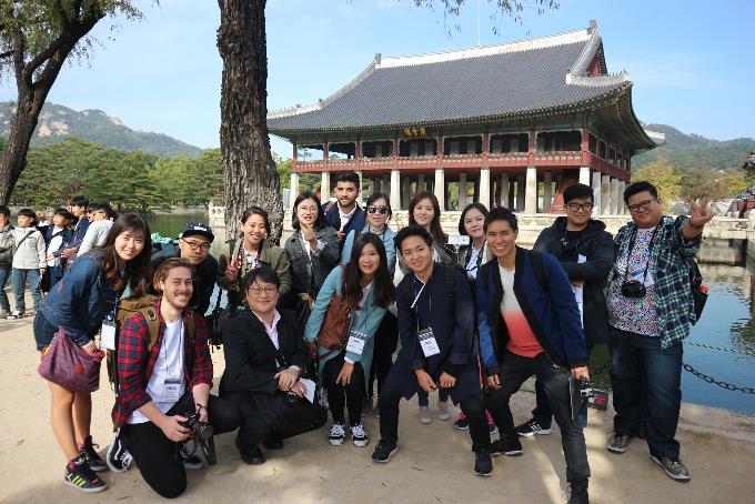 YouTubers de Cultura Coreana visitam Seul