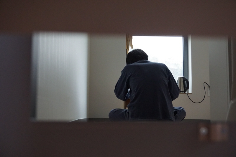 A Prison Stay guest taken from outside the window of a solitary confinement cell in the facility located in Hongchoen, some 102 km east of Seoul. (image: Happitory) 