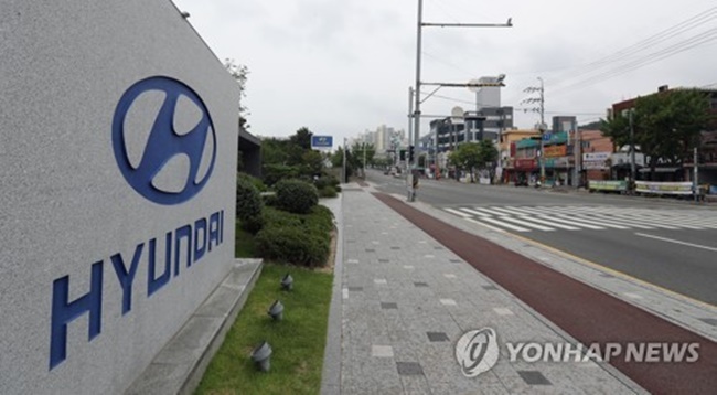 Unionized workers at the carmaker staged four-hour strikes last week, demanding higher wages and bonuses. (Image: Yonhap)