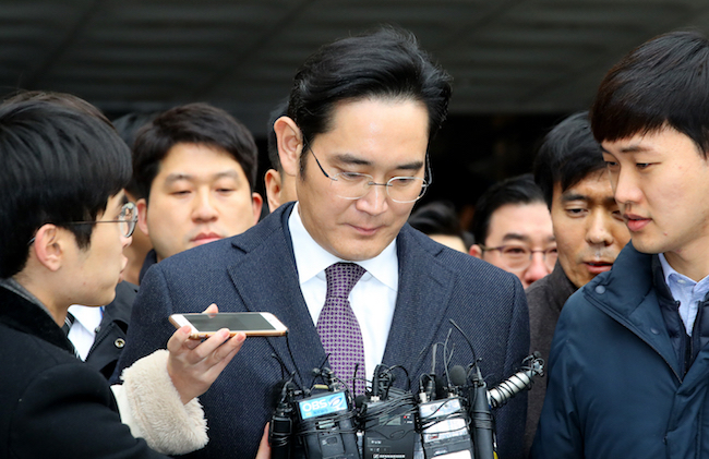Civic Groups Say He’s Guilty, Samsung Heir Lee Insists He’s Not a Bad Person