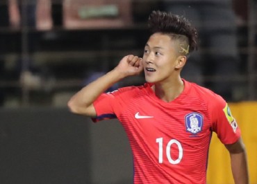 Footballer Lee Seung Woo To Sign With Serie A Team Hellas Verona FC