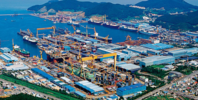 Daewoo Shipbuilding & Marine Engineering Co., a major shipyard here, said Thursday that it has clinched a 927 billion won (US$818 million) deal to build five container vessels. (Image: Daewoo 