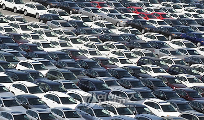 Prosecutors said Tuesday they indicted two international auto shipping companies for fixing bid prices for sea transportations of Korean-made automobiles. (Image: Yonhap)