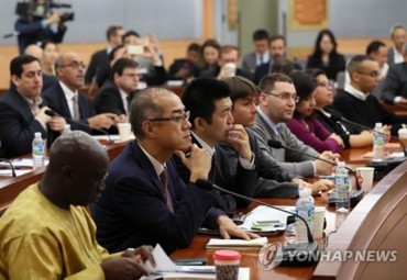 S. Korea Assures Foreign Diplomats of Security of PyeongChang Olympics