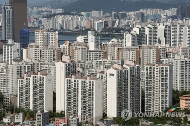 The annual data released by Statistics Korea said 10.7 million households out of 19.36 million across the country owned homes in 2016. (Image: Yonhap)