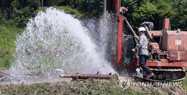 The lowest groundwater levels measured in Jeju since such efforts began in 2003 have caused uneasy voices to call for concerted conservation efforts. (Image: Yonhap)