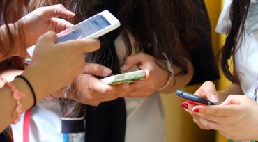 Most South Korean Teachers Disapprove of Unlimited Mobile Phone Use in Class